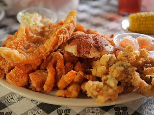 Sisters Seafood Dinner.